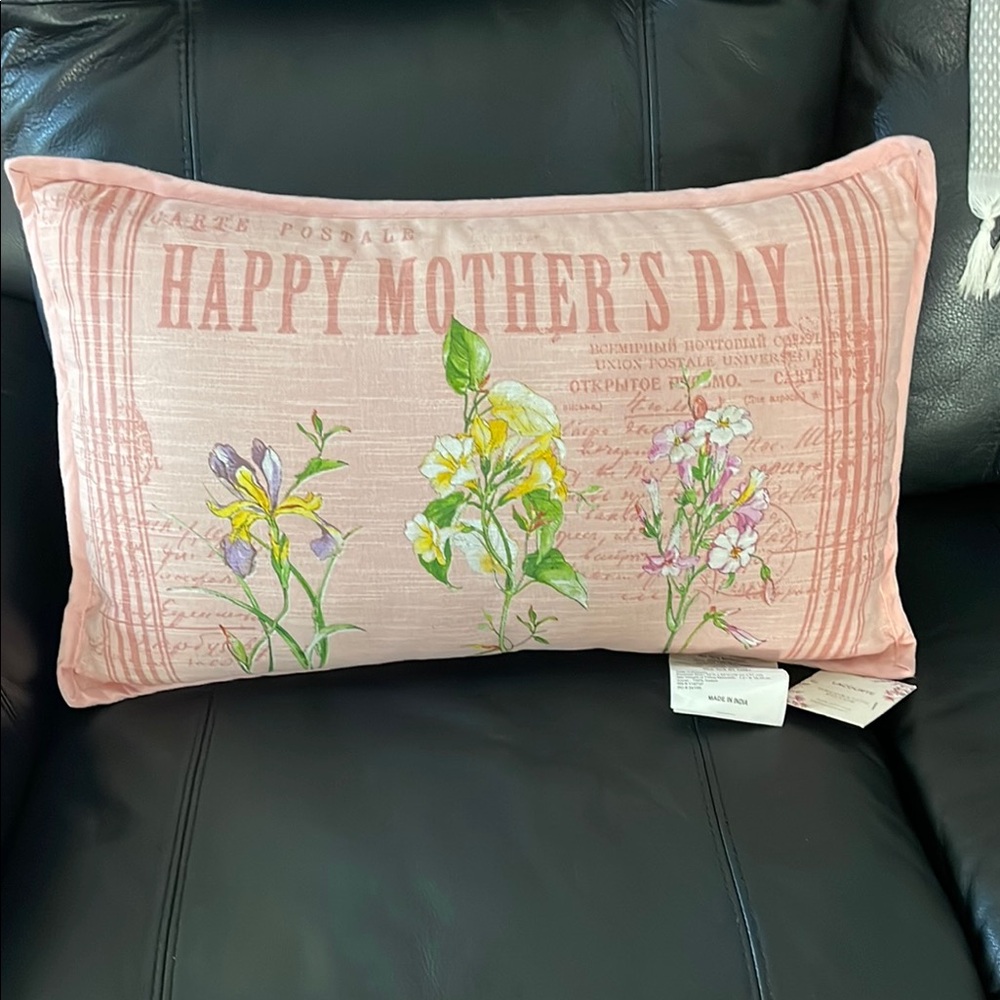 Lacourte floral Happy Mother's Day decorative Pillow